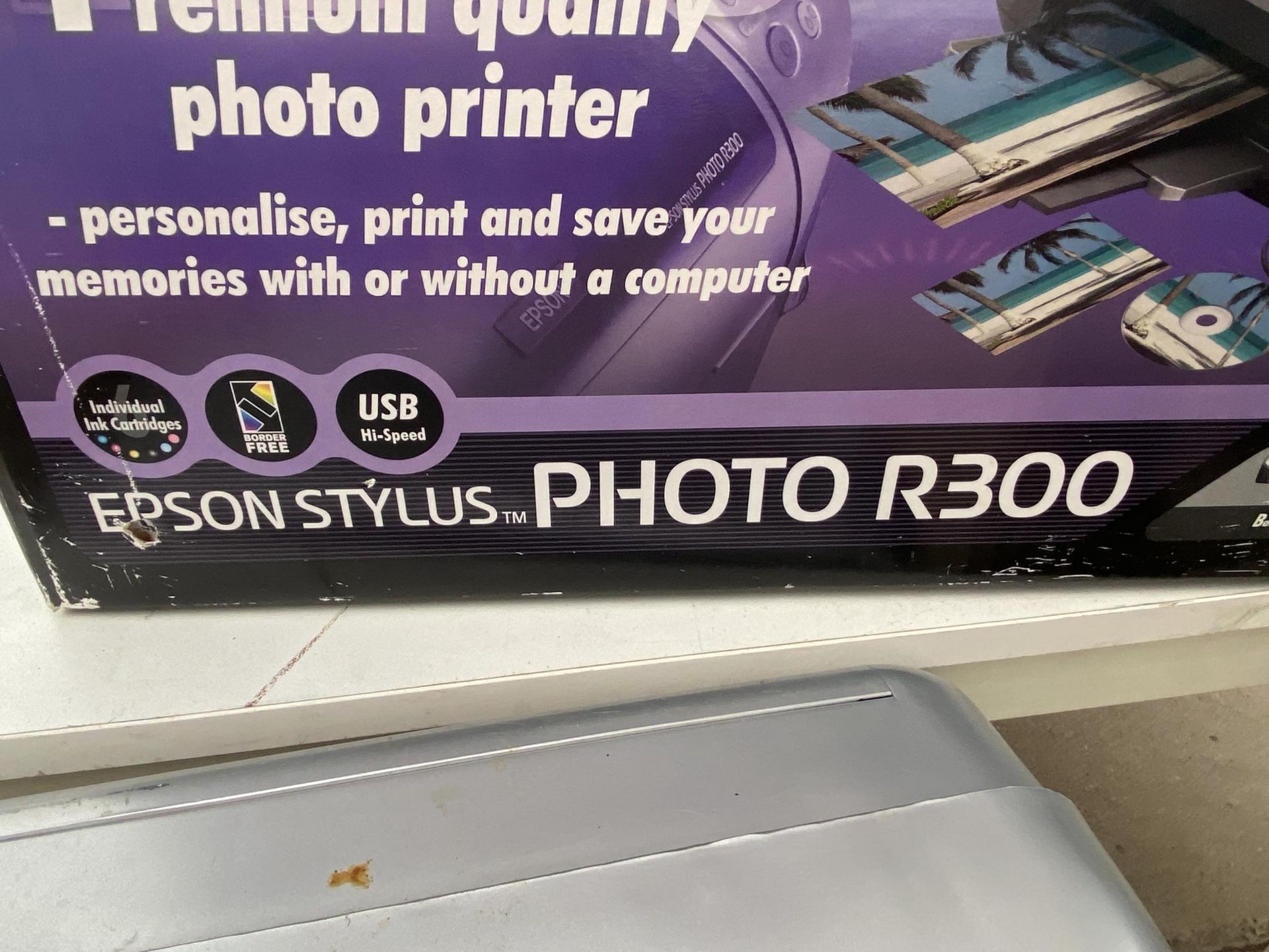 AN EPSON STYLUS PHOTO R300 PRINTER - Image 2 of 2