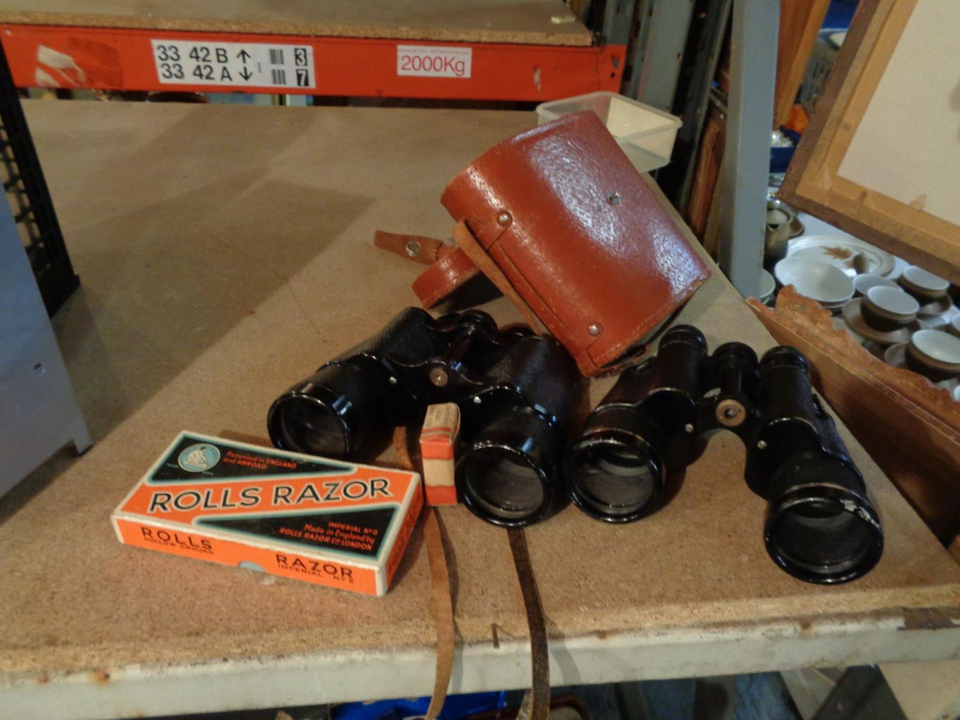 TWO PAIR OF BINOCULARS AND A BOXED ROLLS RAZOR IMPERIAL NO2