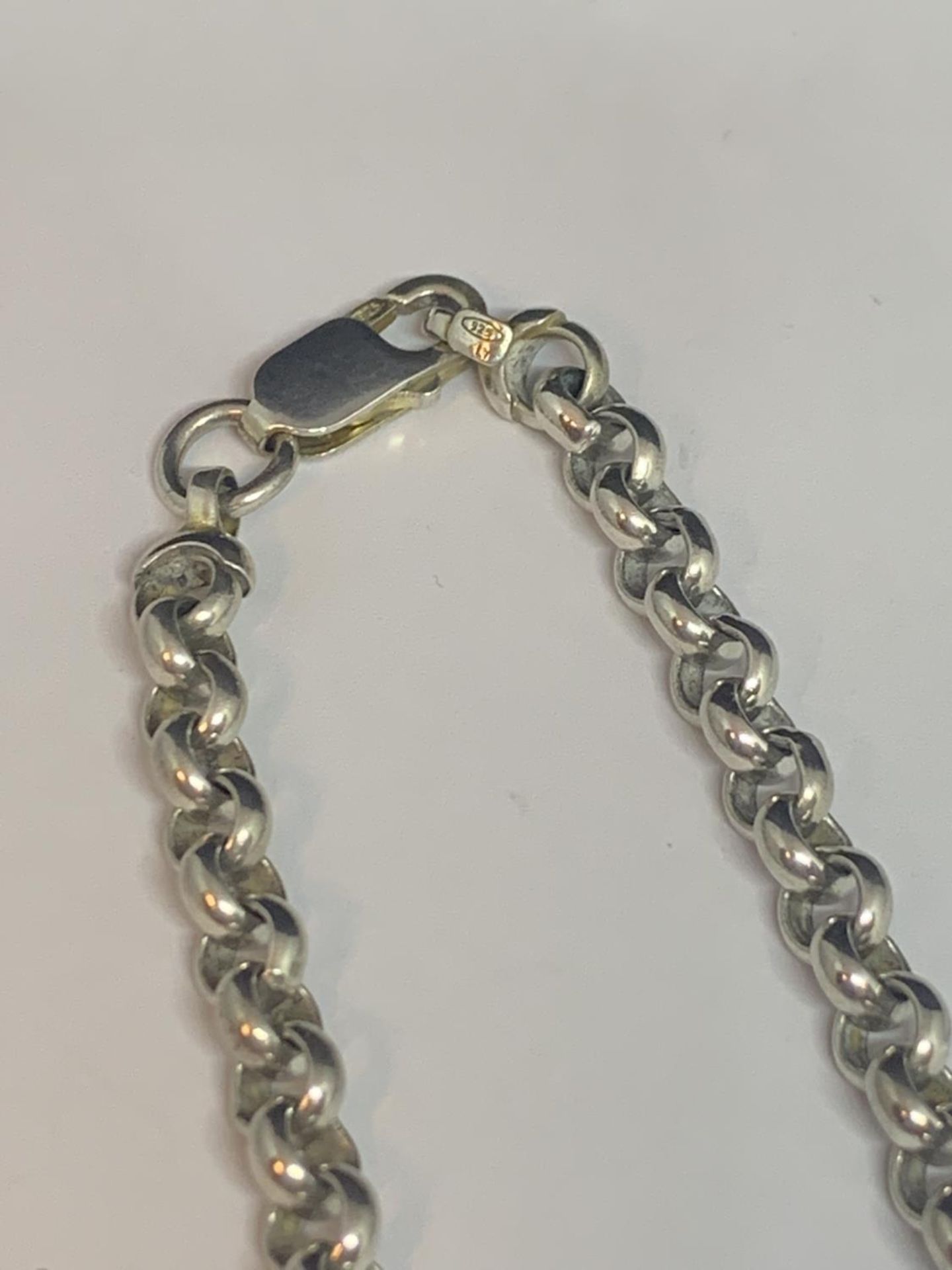 A SILVER BELCHER CHAIN NECKLACE LENGTH 22 INCHES - Image 3 of 3