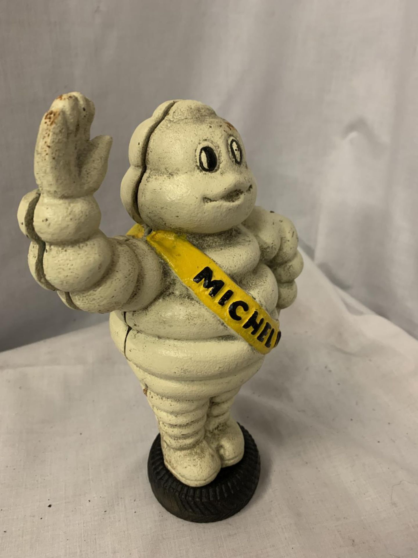 A CAST IRON MICHELIN MAN, HEIGHT 23.5CM - Image 2 of 4