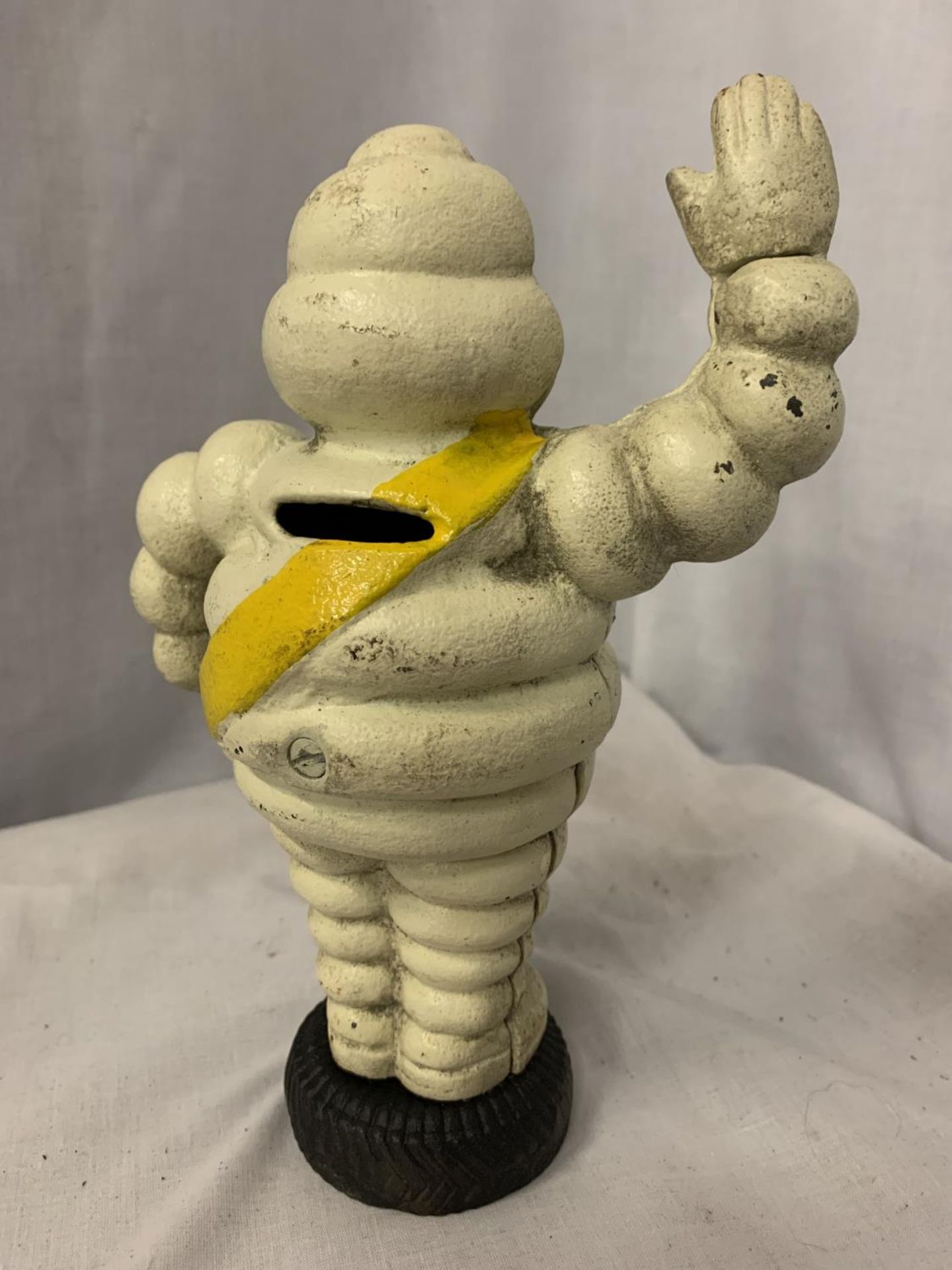 A CAST IRON MICHELIN MAN, HEIGHT 23.5CM - Image 3 of 4