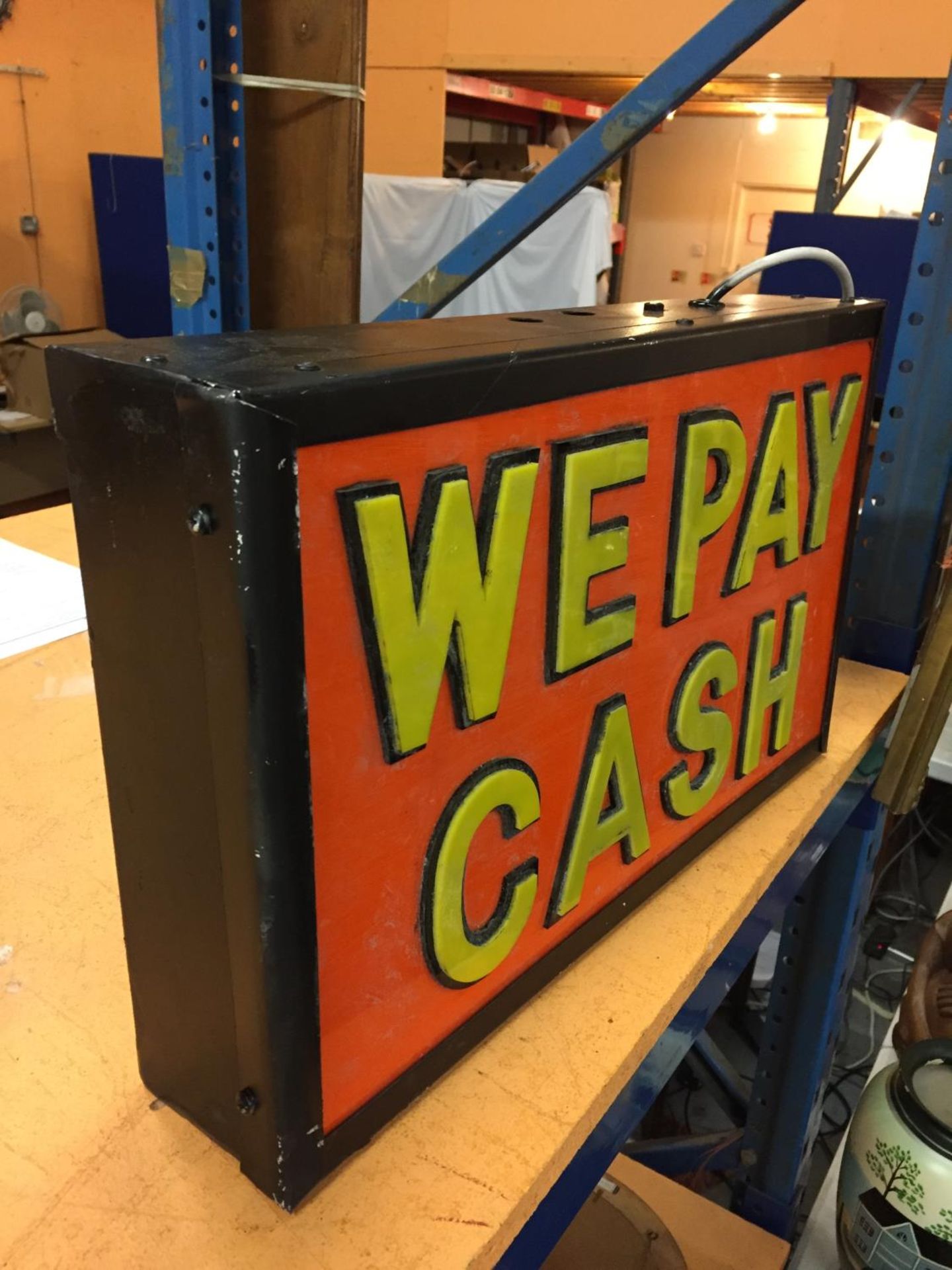 A WE PAY CASH ILLUMINATED LIGHT BOX SIGN - Image 3 of 3