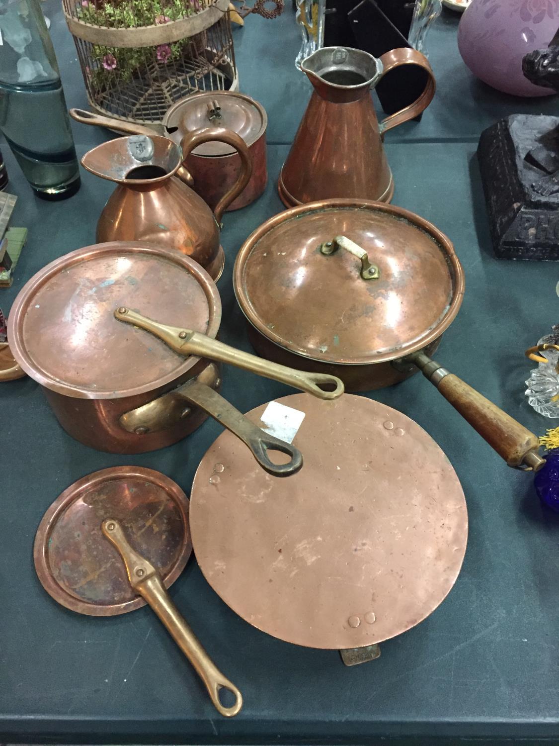 A QUANTITY OF COPPERWARE TO INCLUDE TWO QUART JUGS ONE WITH THE NAME G & J OLIVER LONDON, COPPER