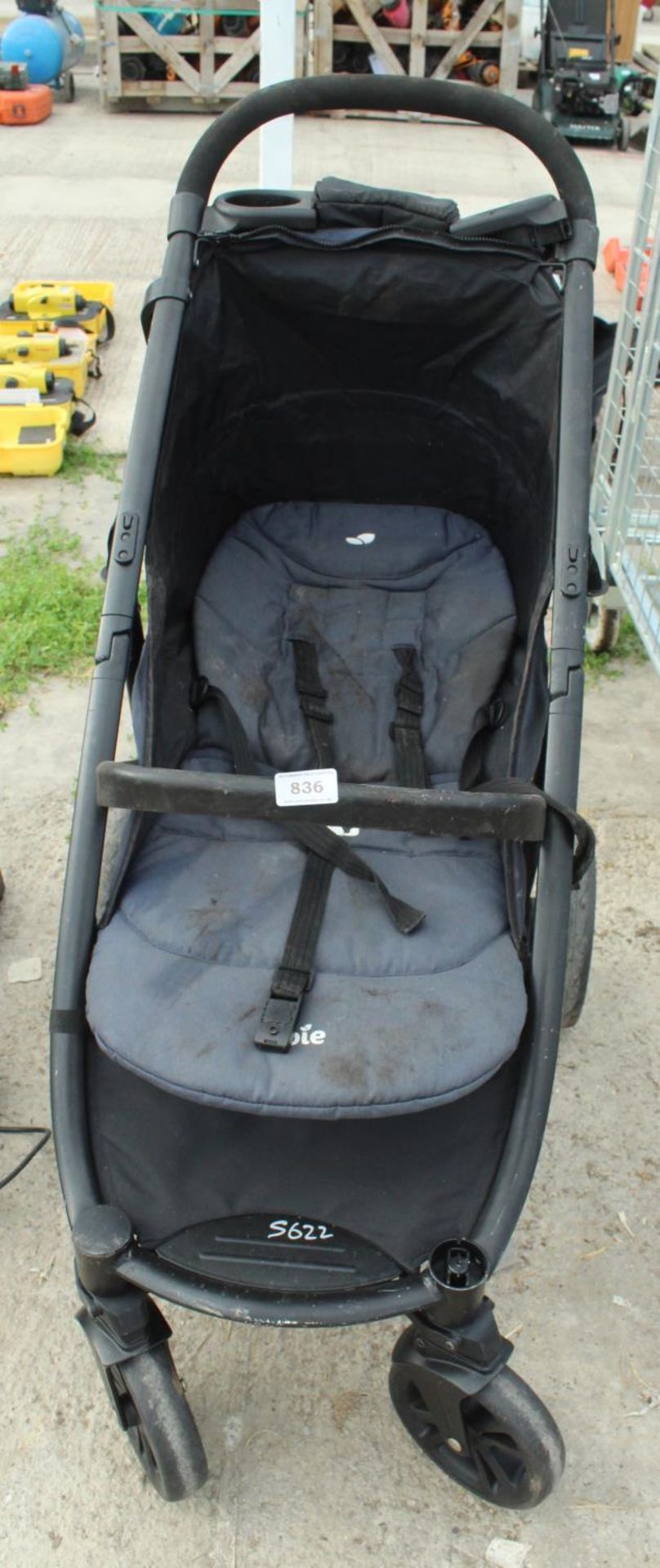 CHILDS BUGGY NO VAT - Image 2 of 2