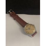 A VINTAGE UNO WATERPROOF INCABLOCK WRIAST WATCH SEEN WORKING BUT NO WARRANTY