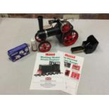 A MAMOD TRACTION ENGINE TE1A LIVE STEAM MODEL WITH ACCESSORIES