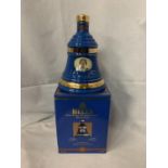 A COLLECTABLE BOXED BELL'S EXTRA SPECIAL OLD SCOTCH WHISKY DECANTER 40% VOL, 70CL TO COMMEMORATE THE