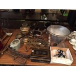 A QUANTITY OF ITEMS TO INCLUDE FLAT IRON, BRASS TRIVET, OLD PAN, BOWLS, FIRE ITEMS, ETC