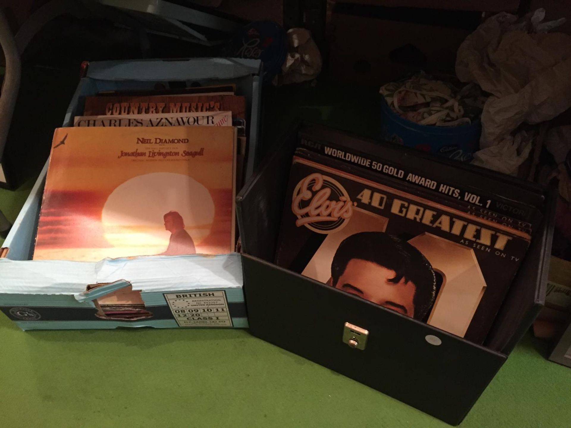 A QUANTITY OF LP RECORDS TO INCLUDE ELVIS, NEIL DIAMOND, ELTON JOHN, THE EVERLEY BROTHERS, THE