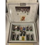 A BOXED BRITAINS ROYAL MARINES TEN PIECE MODEL SOLDIER SET - NUMBER 5804