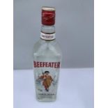 A 1 LITRE BEEFEATER LONDON DRY GIN 47% VOL