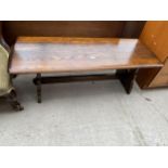 A MODEREN ELM REFECTORY STYLE COFFEE TABLE, 47 X 18.5"