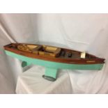 A WOODEN AND PAINTED MODEL YACHT - LENGTH 94 CM, HEIGHT 36 CM (FROM KEEL TO TOP OF HULL)