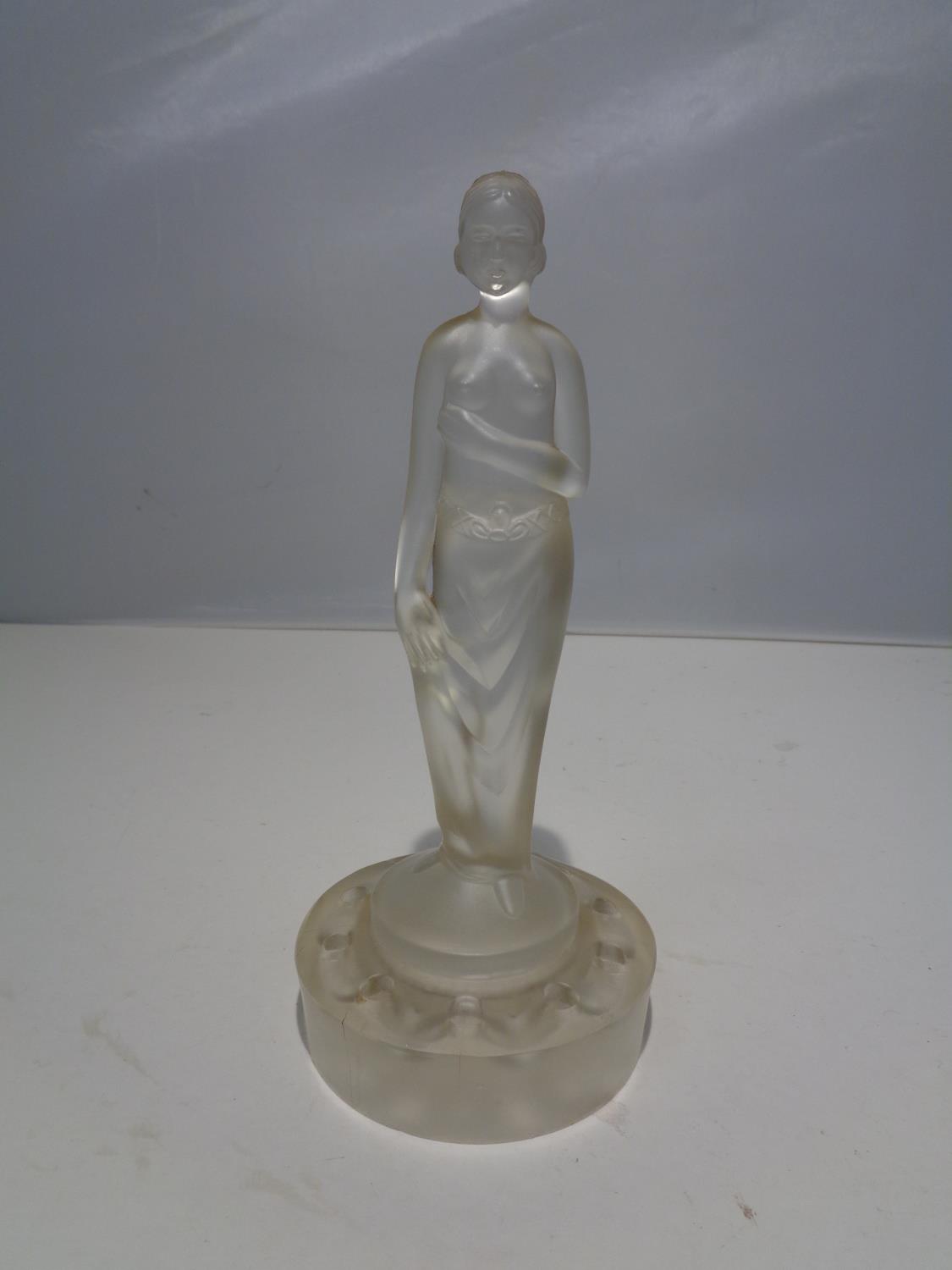 A FROSTED GLASS FIGURE OF A LADY