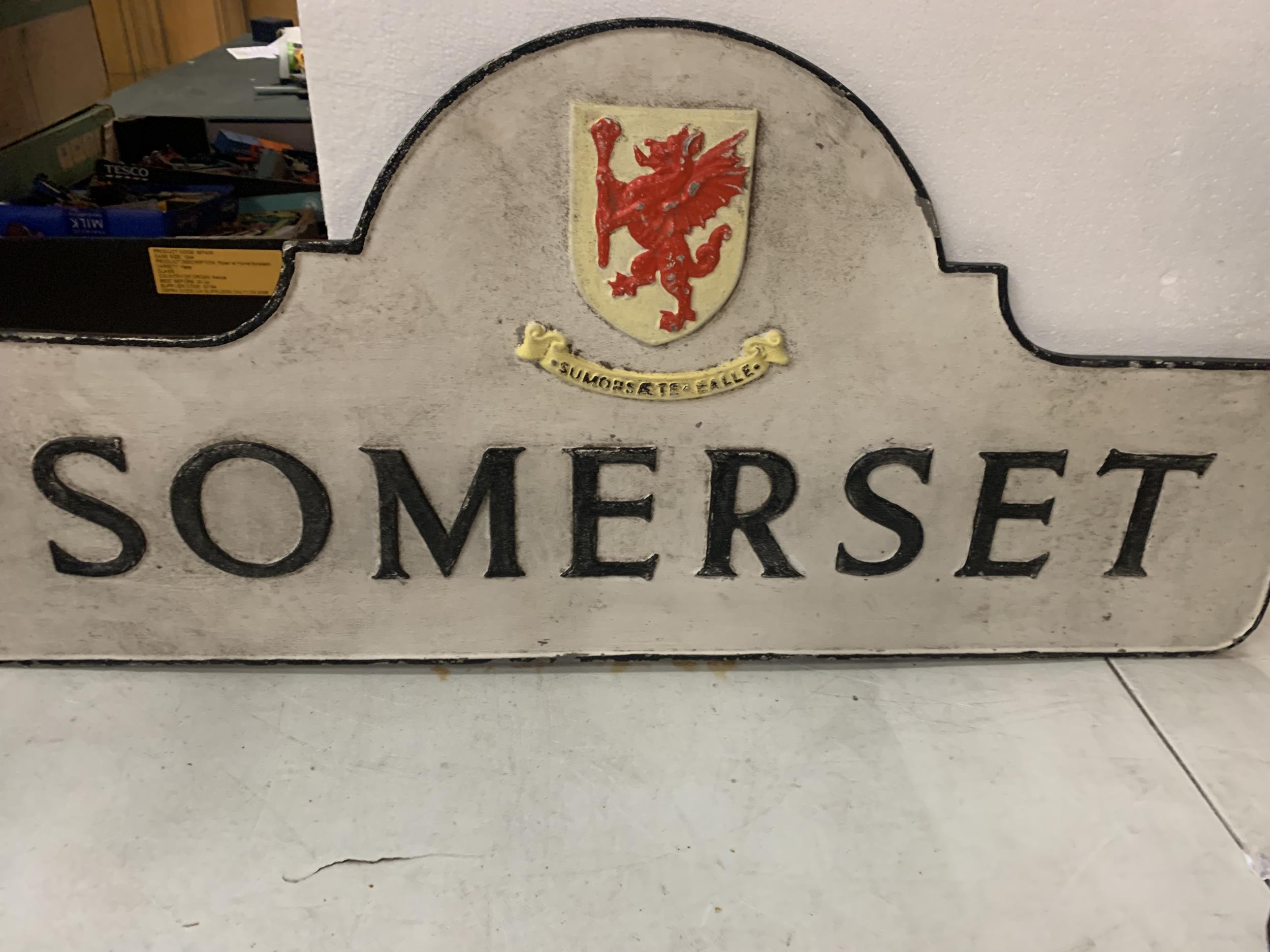 A CAST METAL SOMERSET SIGN 100CM LONG - Image 3 of 3