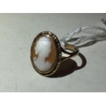 A 9 CARAT GOLD CAMEO RING