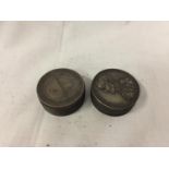 TWO PEWTER GERMAN STYLE SNUFF BOXES