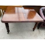 A VICTORIAN MAHOGANY WIND-OUT DINING TABLE ON TURNED AND FLUTED LEGS, 48 X 40", NO EXTRA LEAVES