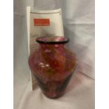 A HARLEY WOOD GENUINE MOUTH BLOWN HANDMADE GLASS VASE CITY OF SUNDERLAND 1992 WITH CERTIFICATE OF
