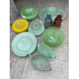 AN ASSORTMENT OF COLOURED GLASS WARE TO INCLUDE PLATES, JUGS AND BOWLS ETC