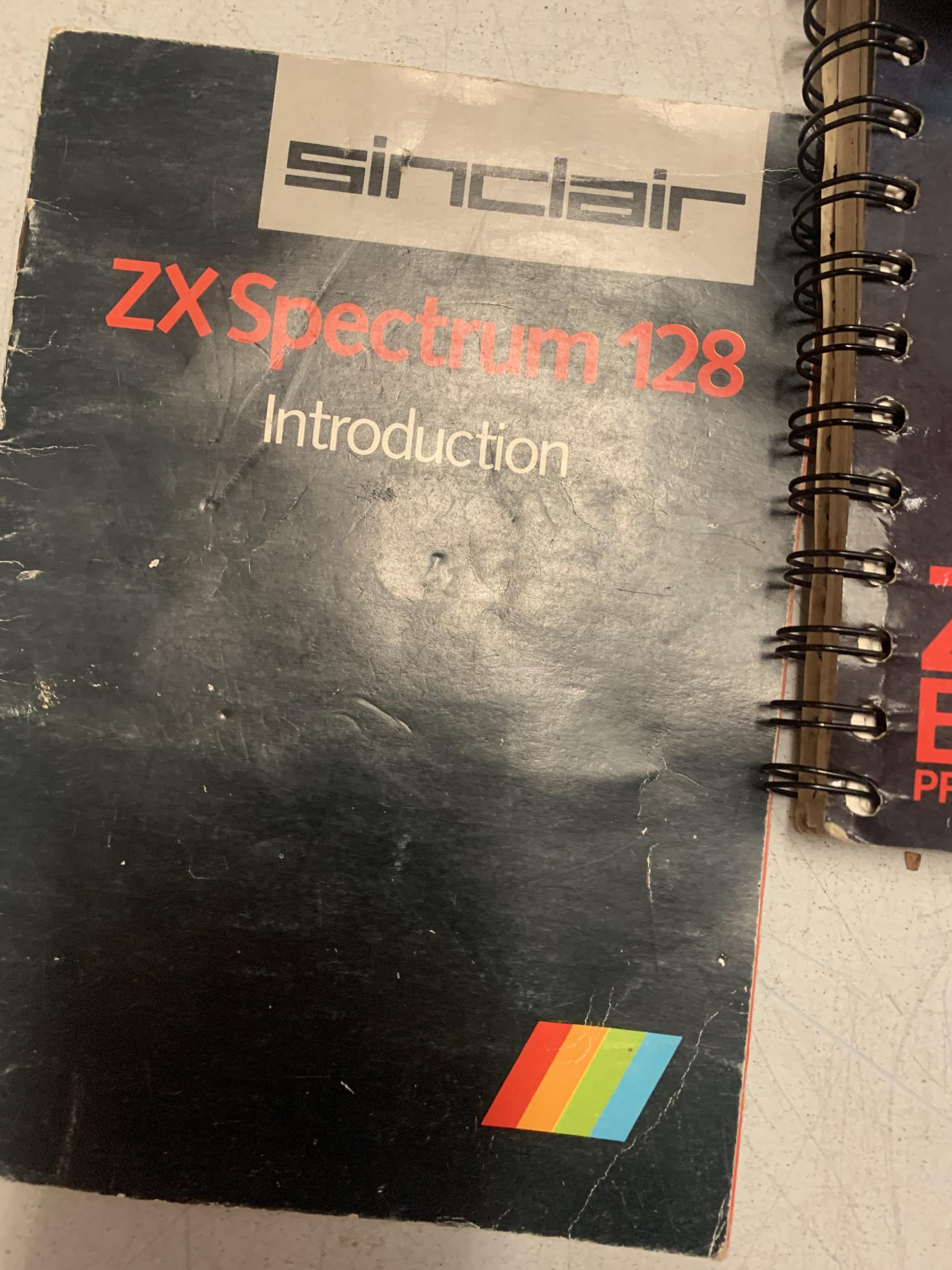 A SINCLAIR ZX81 WITH GUIDES AND POWER SUPPLY - Image 5 of 5