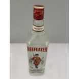 A 1 LITRE BEEFEATER LONDON DRY GIN 47% VOL