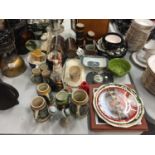 A QUANTITY OF CERAMICS AND COLLECTABLES TO INCLUDE STEINS, STONE WATER BOTTLES, PLATES, BOWLS