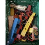 A BOX OF VARIOUS DIECAST VEHICLES TO INCLUDE CORGI