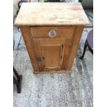 A SMALL VICTORIAN PINE CUPBOARD 21" WIDE