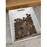 A WOODEN TRAY CONTAINING AN ASSORTMENT OF VINTAGE ONE PENNIES
