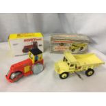 TWO BOXED DINKY MODELS TO INCLUDE A 965 EUCLID DUMPTRUCK AND A 279 AVELING BARFORD ROLLER