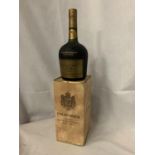 A BOXED COURVOISIER COGNAC GRANDE FINE CHAMPAGNE EXTRA VIEILLE 70% PROOF 24 FL OZ