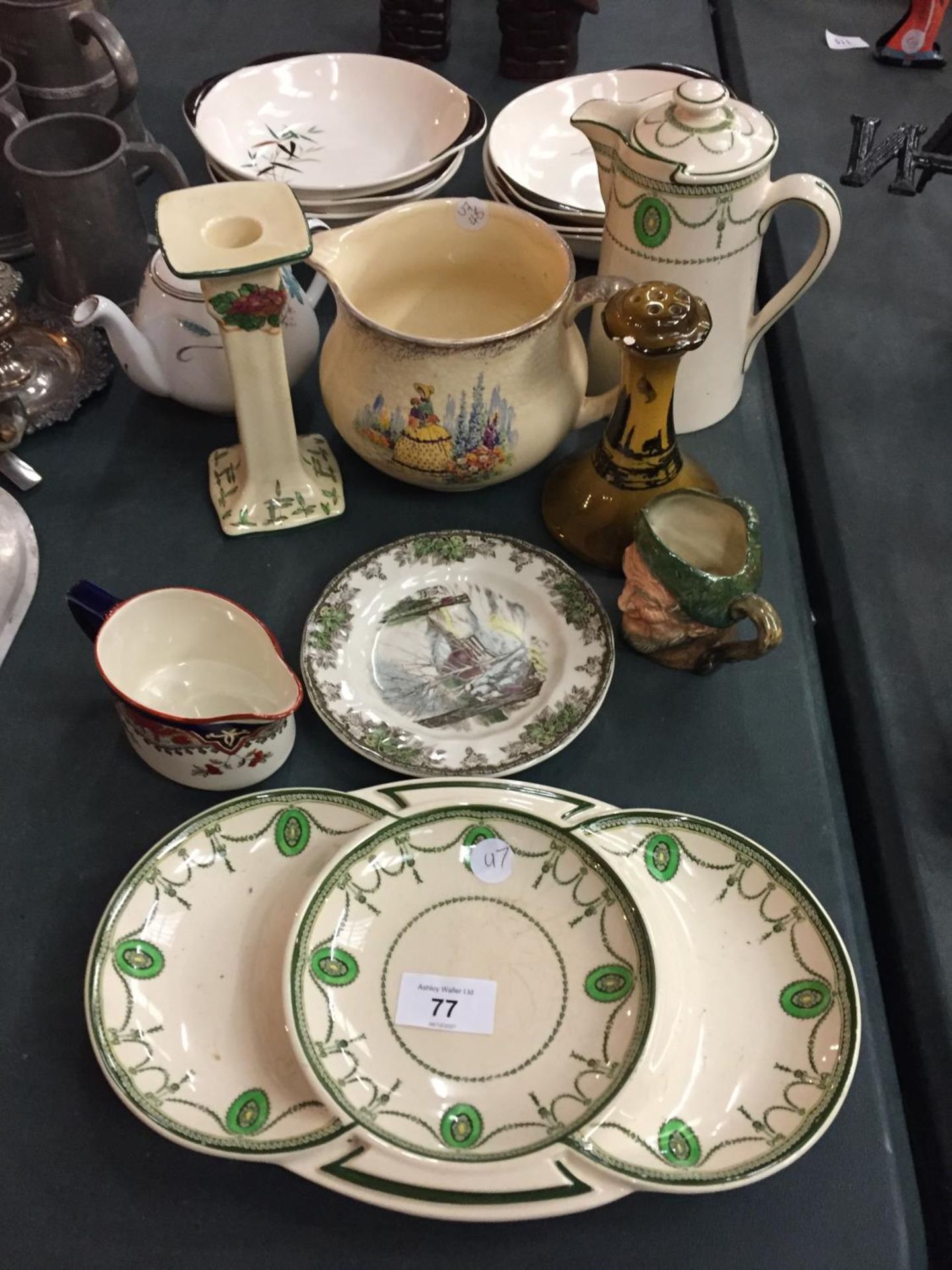 A QUANTITY OF POTTERY ITEMS TO INCLUDE A ROYAL DOULTON, J & G MEAKIN, JUGS, BOWLS, ETC - Image 4 of 4