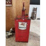 A VINTAGE MOBILOIL MANUAL HAND PUMP OIL DISPENSOR TANK