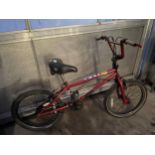 A CHILDRENS DIAMONDBACK NOTE BMX BIKE