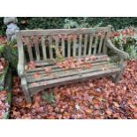 A WOODEN SLATTED GARDEN BENCH (L:153CM)