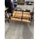 A MIRRORED GLASS COFFEE TABLE, 31.5" SQUARE