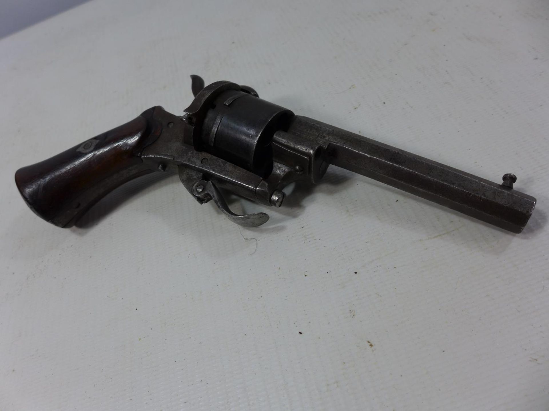A 7.65 CALIBRE SIX SHOT PINFIRE REVOLVER WITH LIEGE PROOF MARKS, HAMMER SPRING FAULTY - Image 2 of 3