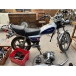 A LEXMOTO VIXEN 124CC MOTOBIKE, INCOMPLETE SPARE/REPAIRS, MILEAGE 6,100, ONE KEY AND LOG BOOK/