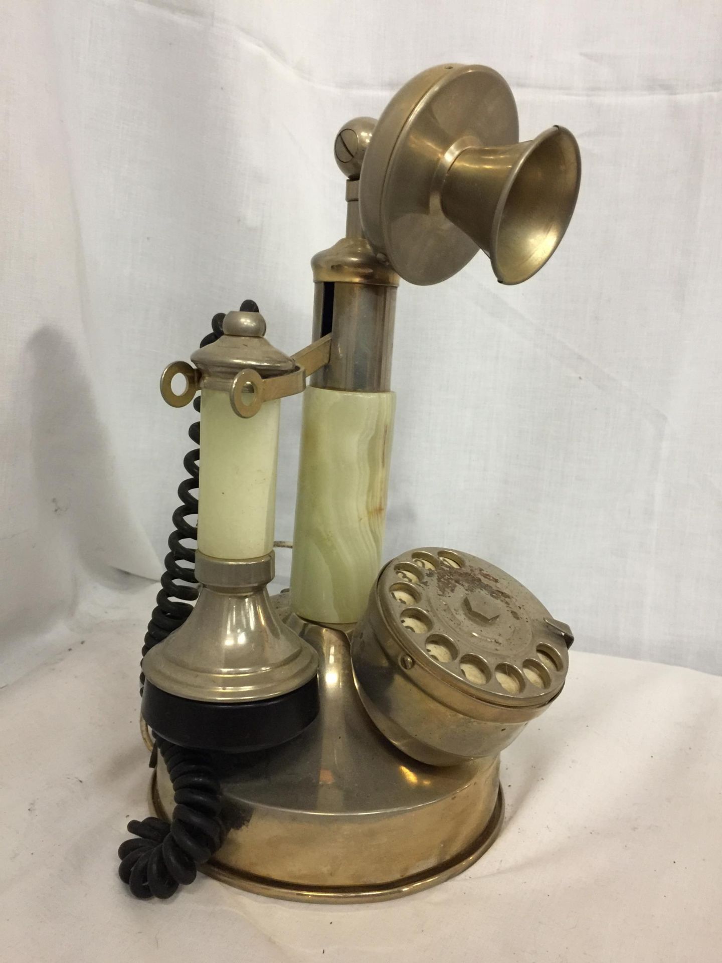 A VINTAGE STYLE WHITE METAL AND ONYX CANDLESTICK TELEPHONE CONVERTED TO MODERN SOCKET - Image 2 of 5