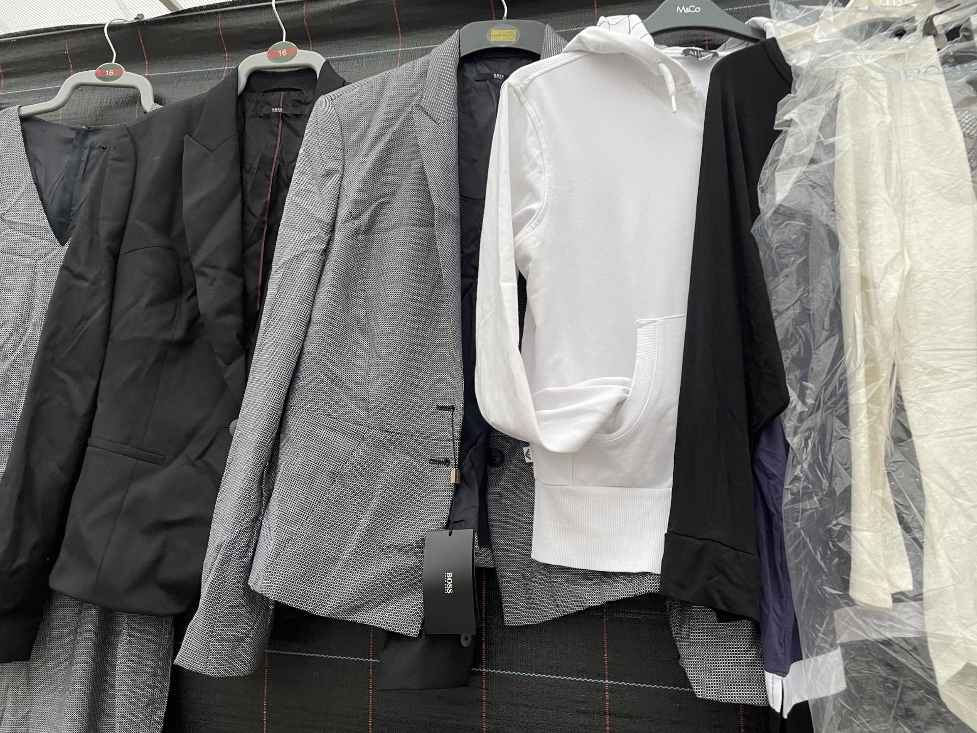 AN ASSORTMENT OF LADIES CLOTHING TO INCLUDE HUGO BOSS AND FRENCH CONNECTION ETC - Image 3 of 4