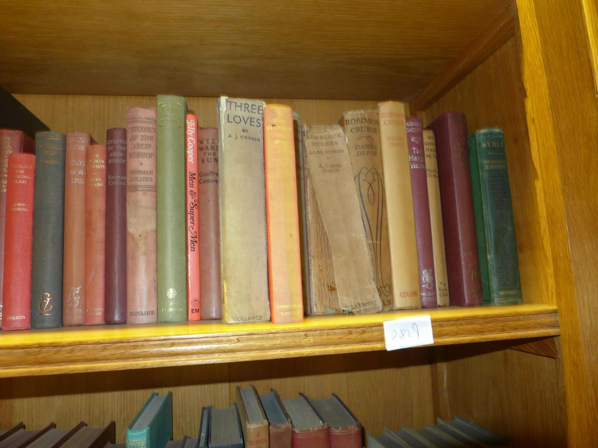 A HUNDRED BOOKS TO INCLUDE LITTLE WOMEN, LANCASHIRE WITCHES, PETER PAN, RUDYARD KIPLING ETC - Image 3 of 6