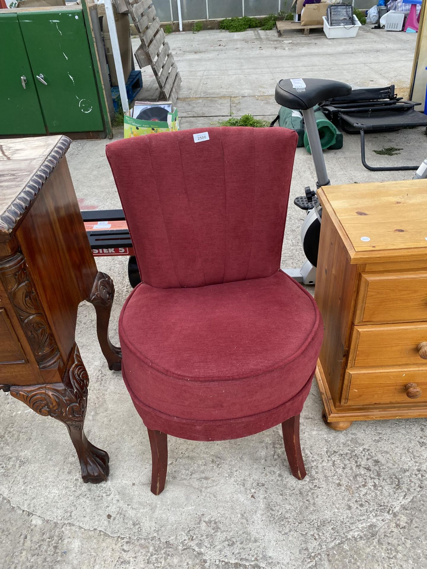 A MODERN BEDROOM CHAIR