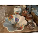 AN AMOUNT OF ITEMS TO INCLUDE A FLORAL PATTERNED BOWL AND VASE AND THREE LIDDED POTS