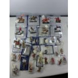 THIRTY TWO BOXED HAND PAINTED DEL PRADO MEDIEVAL FIGURES TO INCLUDE MOUNTED KNIGHTS, MAN AT ARMS ETC
