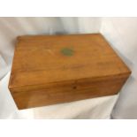 A LARGE THREE LEVEL OAK CANTEEN OF CUTLERY BOX WITH BRASS HANDLES AND TWO KEYS, BRASS PRESENTATION