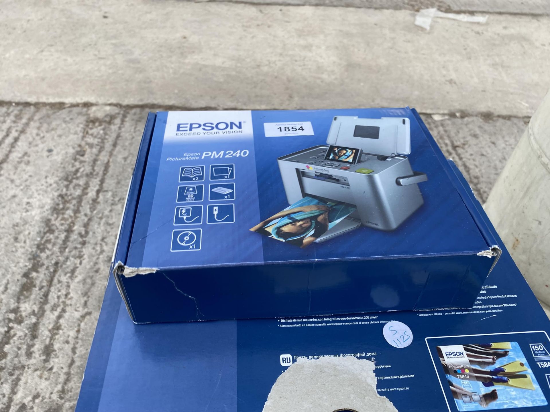 AN EPSON PHOTO PRINTER AND PAPER - Image 3 of 3