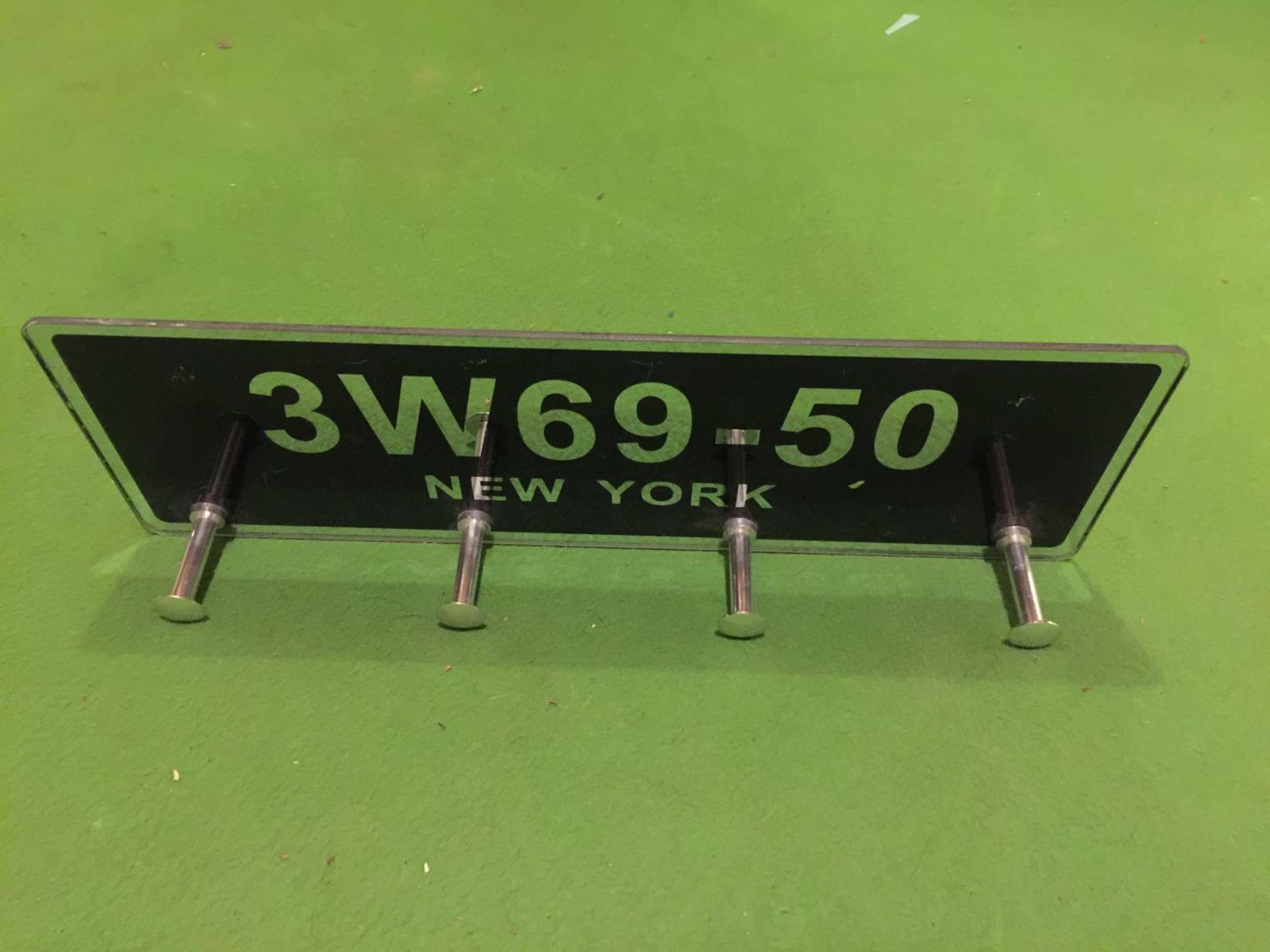 A MIRRORS GLASS NEW YORK NUMBER PLATE STYLE COAT HOOK - Image 2 of 2