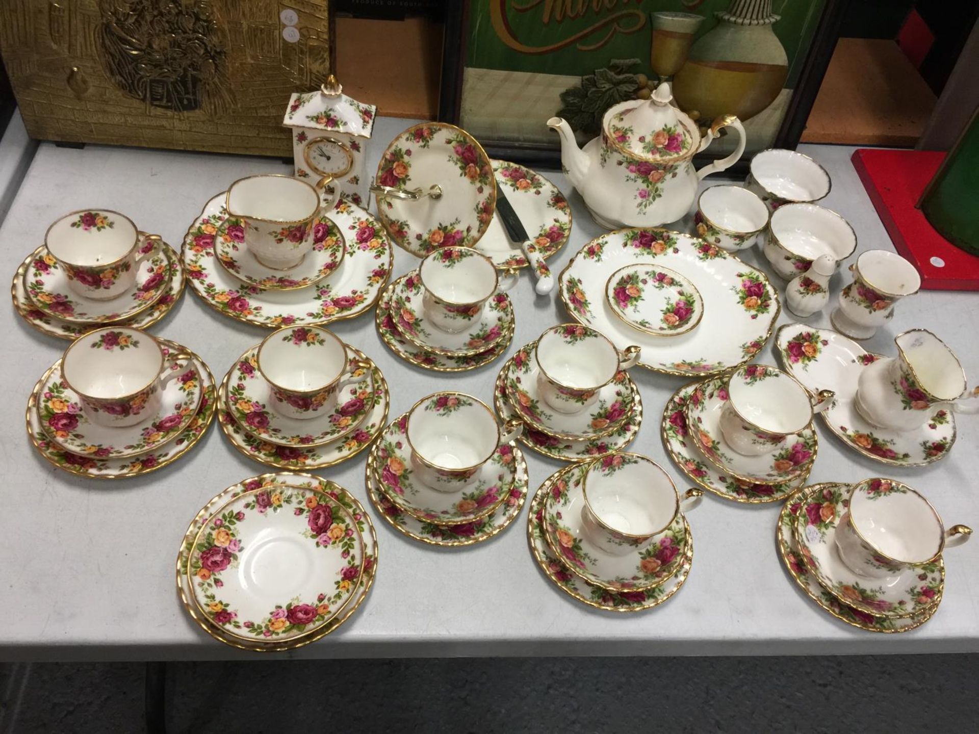 A LARGE COLLECTION OF MAINLY ROYAL ALBERT 'OLD COUNTRY ROSES' TO INCLUDE TEA POT, TRIO'S, SUGAR