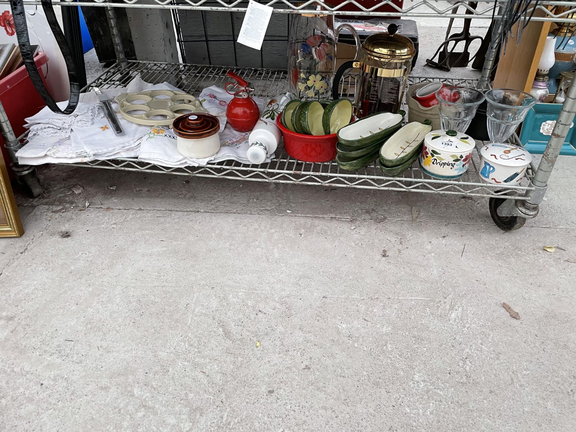 AN ASSORTMENT OF ITEMS TO INCLUDE CERAMIC KITCHEN ITEMS, COFFEE POTS AND MATERIAL ETC